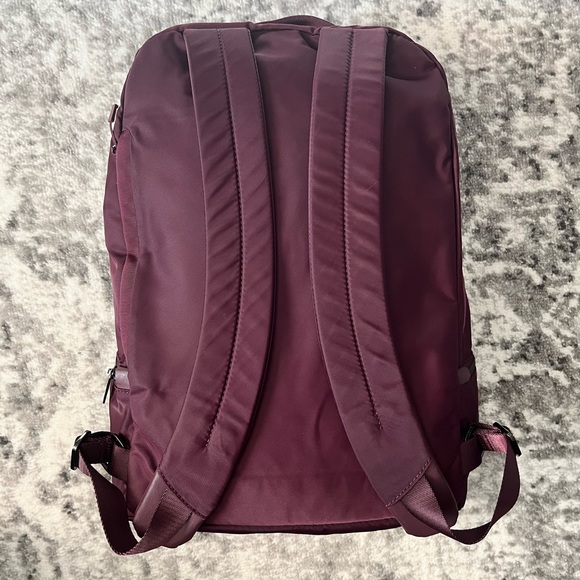 Lululemon City Adventurer Backpack - Picture 6 of 14